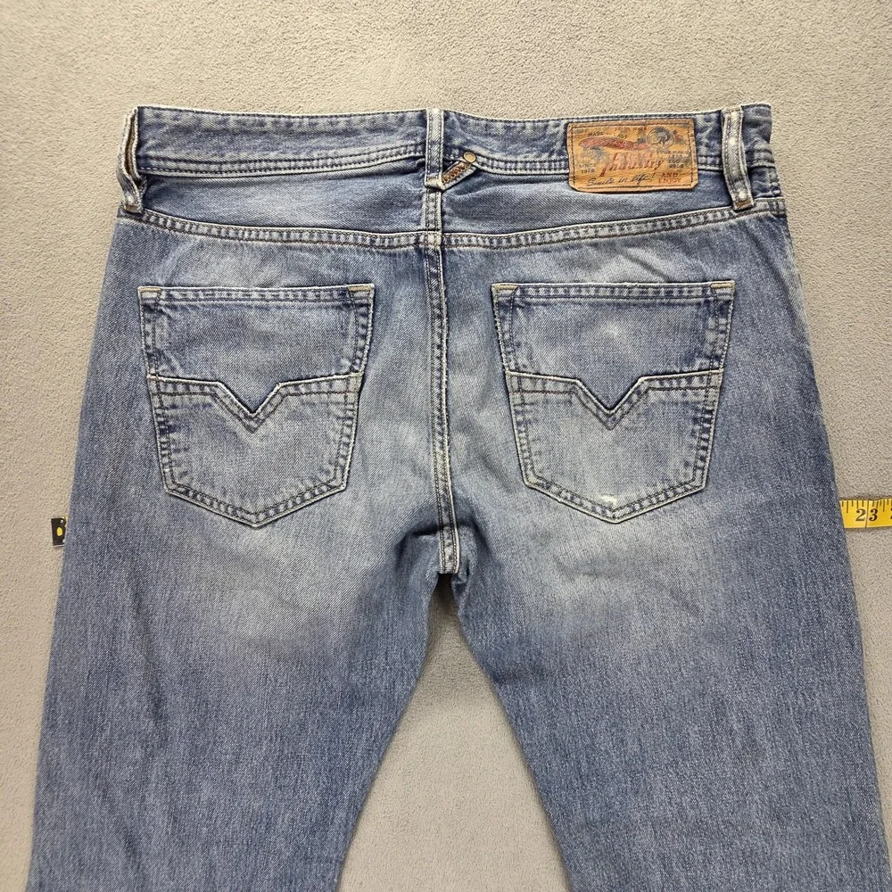 Diesel Jeans Mens 31x30 Blue Larkee Regular Straight Button Fly Italy 0800Z
